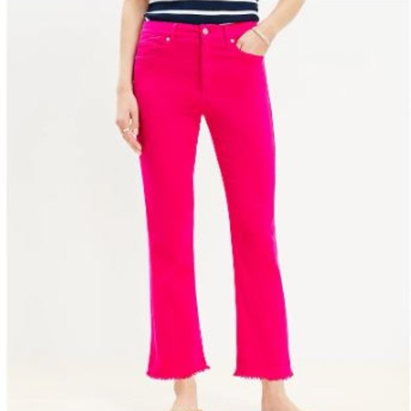 LOFT Denim - Frayed High Rise Kick Crop Jeans in Radiant Fuchsia Size 8/29